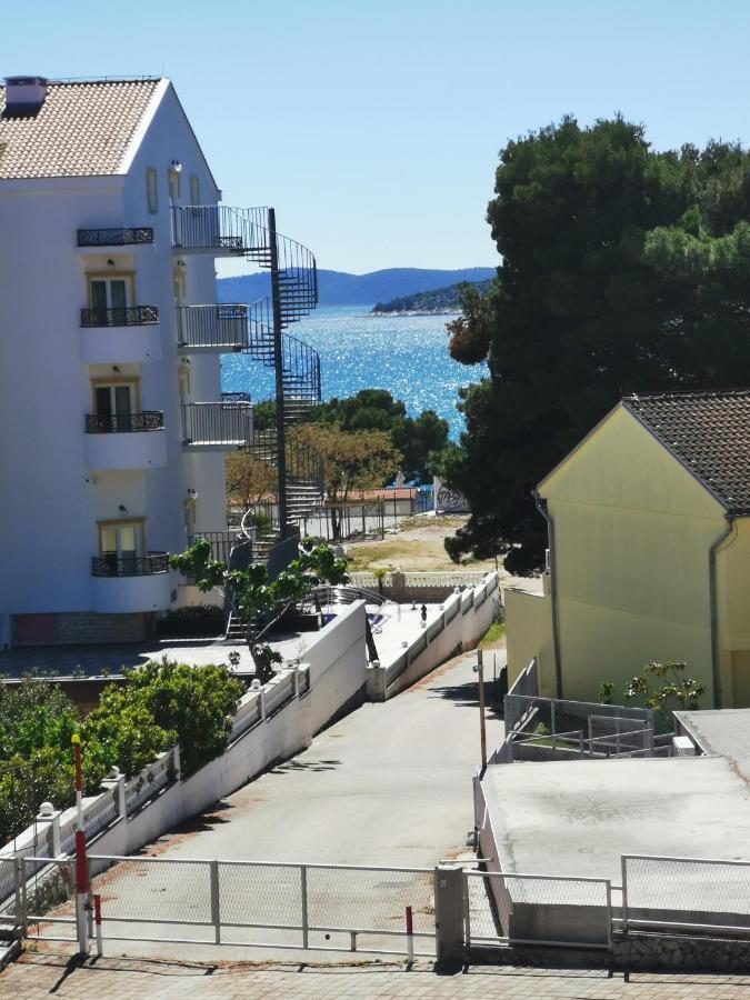 Apartments & Rooms Samohod Vodice Luaran gambar